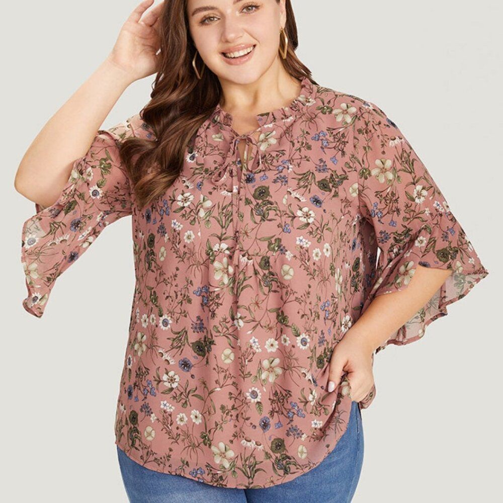 NWT L 12 Floral Ruffled Bell Sleeve Blouse ROUGE PINK Beautiful K-1120